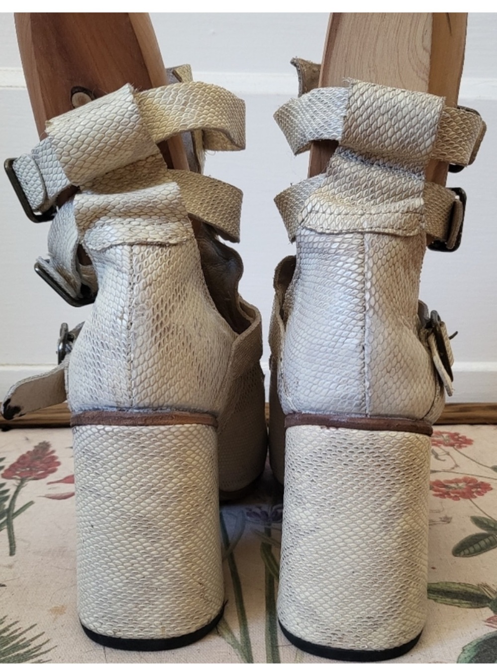Freebird by Steven Cream Reptile Snake print Leather Strappy Heeled Boots - Picture 5 of 11